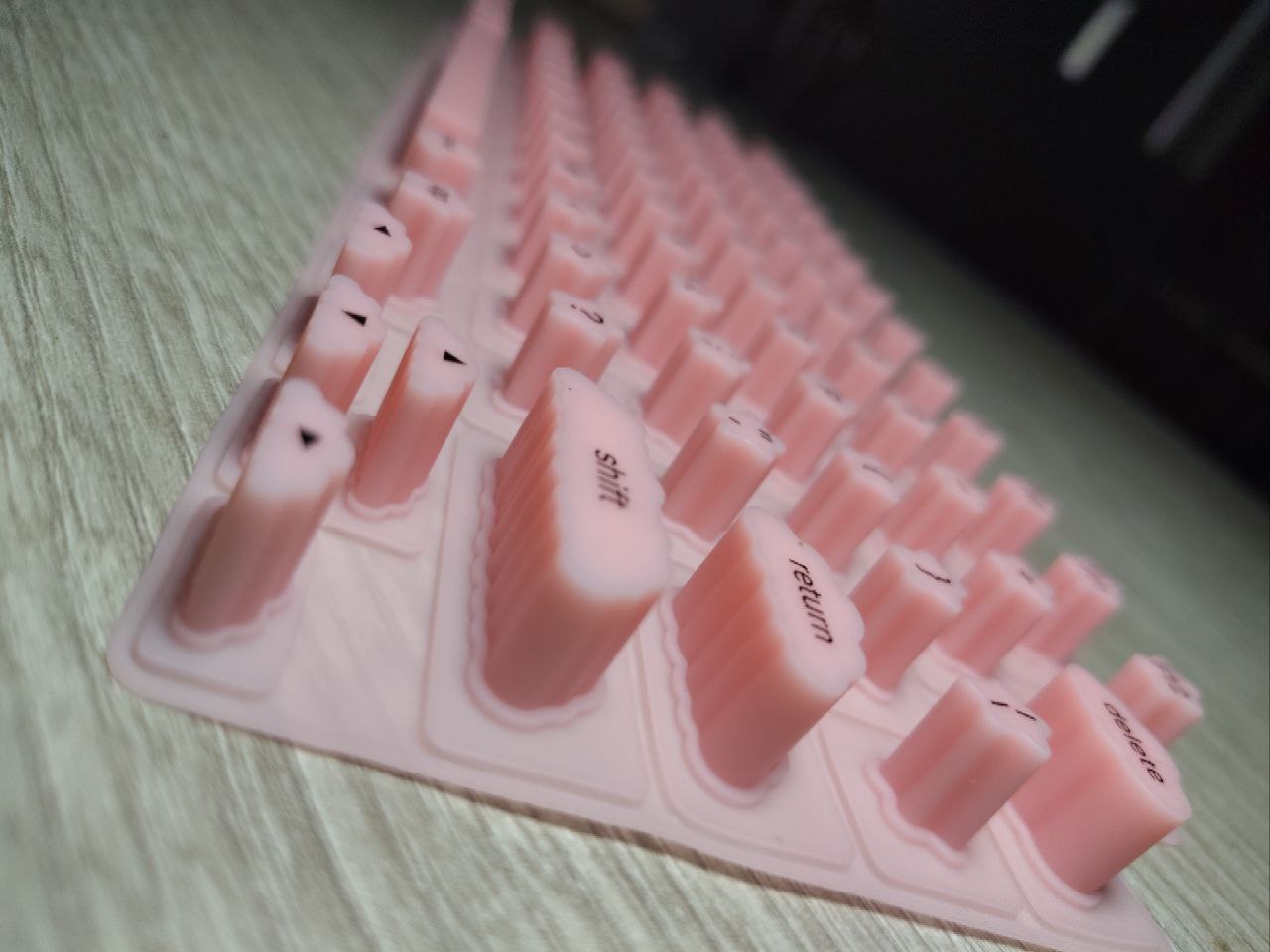 Protector De Teclado Macbook Diseñado Para Uñas Largas